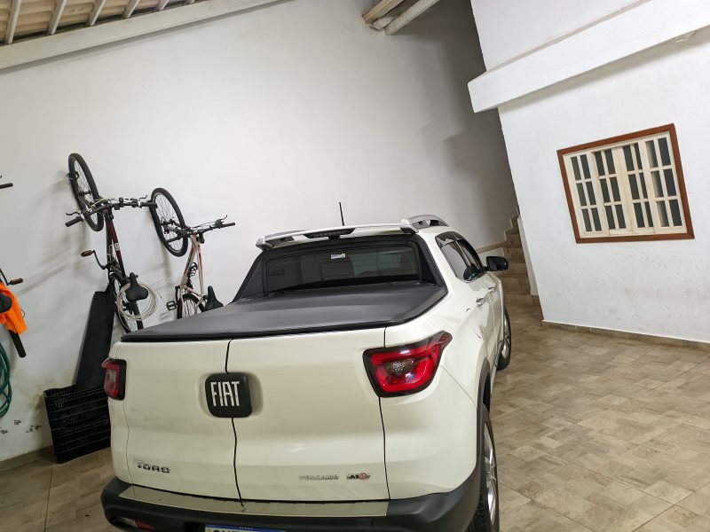 VENDO FIAT TORO 2.0 16V TURBO DIESEL VOLCANO 4WD AT9