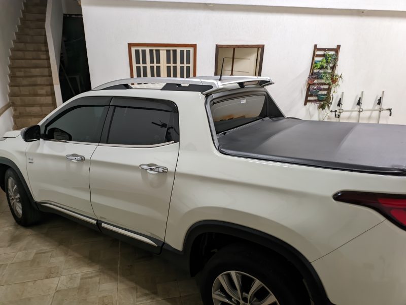VENDO FIAT TORO 2.0 16V TURBO DIESEL VOLCANO 4WD AT9
